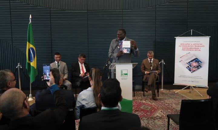 Estudo da Câmara avalia impactos da tecnologia no trabalho e na economia