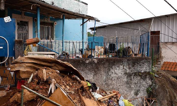 Famílias afetadas por enchentes em MG precisam validar cadastro