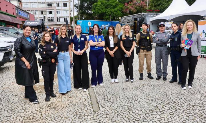 Forças de segurança participam do evento Mulheres em Ação em Curitiba