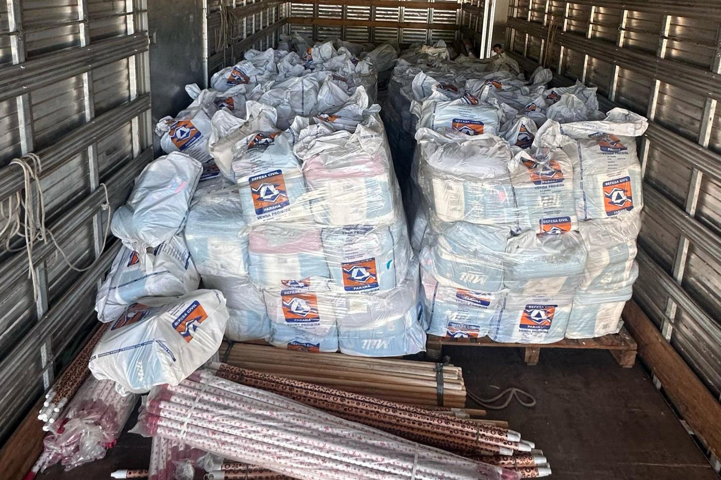 DEVESA CIVIL ENVIA KITS DE HIGIENE PARA GUARATUBA