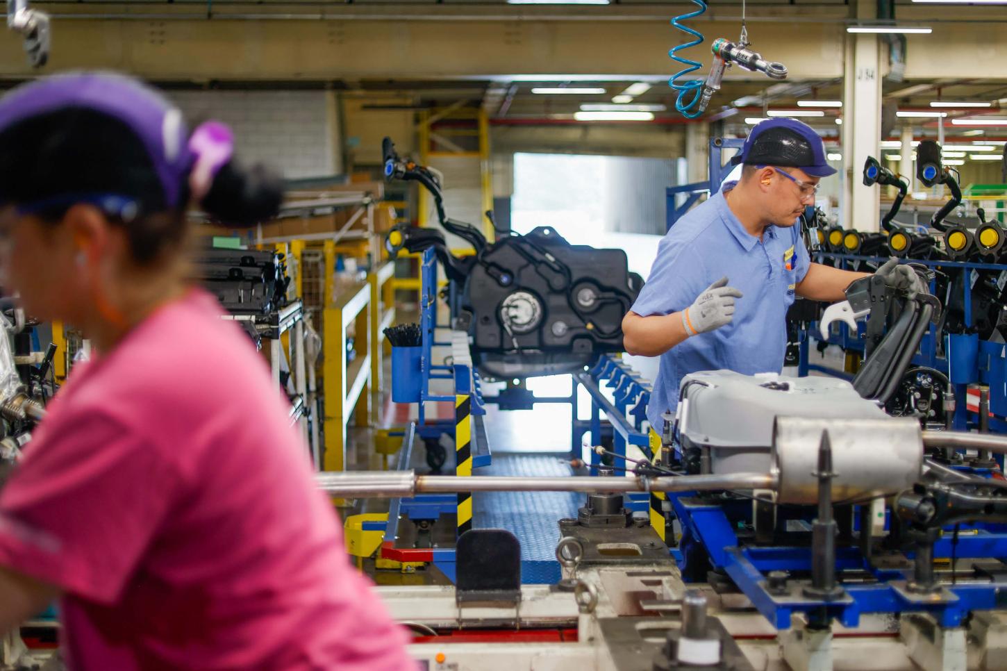 SEMANA COMEÇA COM NOVO RECORDE