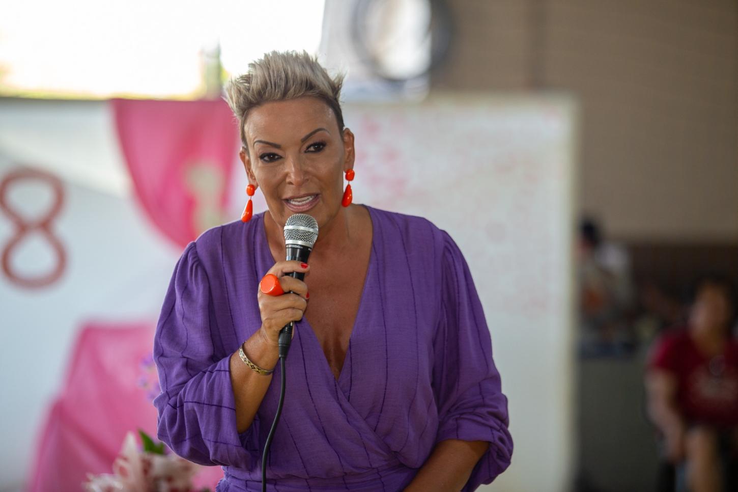 Cloara Pinheiro participa de evento especial em homenagem ao Dia da Mulher em Tamarana