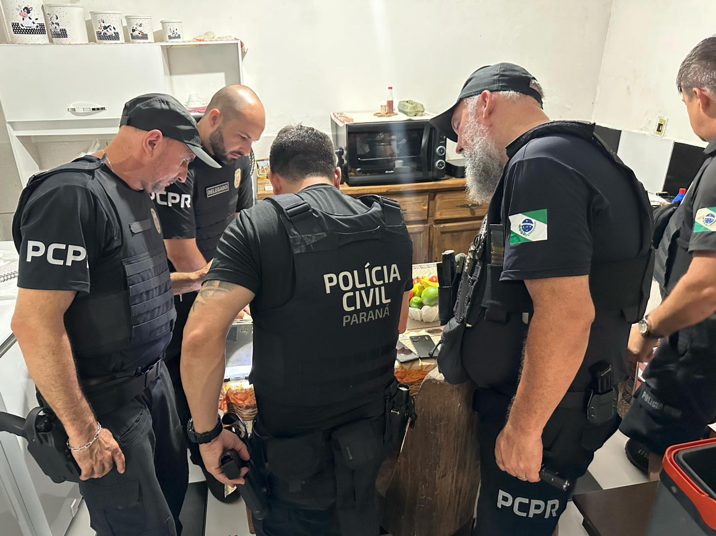 PCPR prende três pessoas em operação contra grupo responsável por arrastões na BR-376