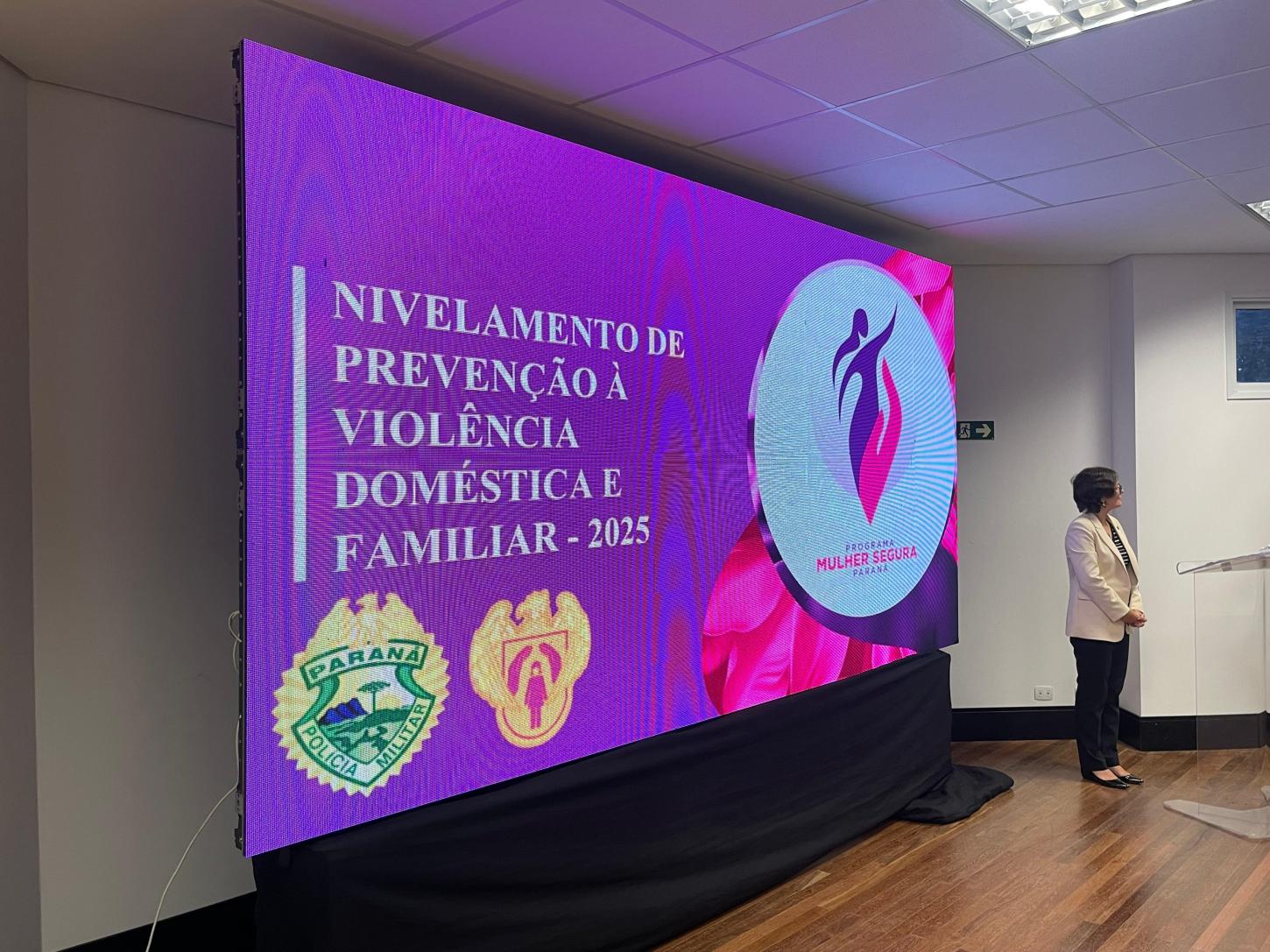 Polícia Militar do Paraná realiza nivelamento da Patrulha Maria da Penha com foco na Operação Mulher Segura