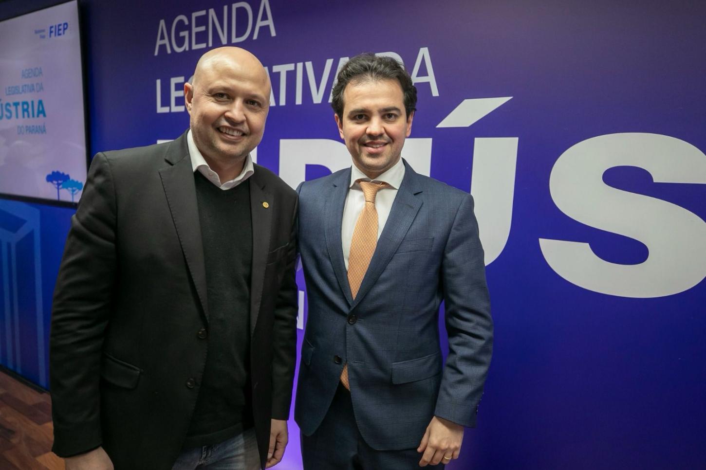 Deputado Guerra destaca a importância da desburocratização para o setor industrial no Paraná