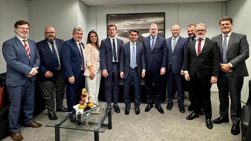 Ricardo Barros defende suporte do Estado às APAEs paranaenses