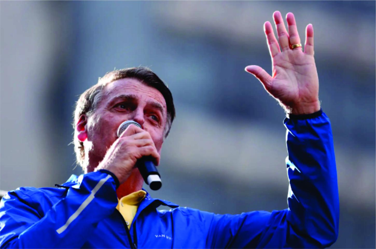 Passeata convocada por Jair Bolsonaro reúne apoiadores na Avenida Paulista