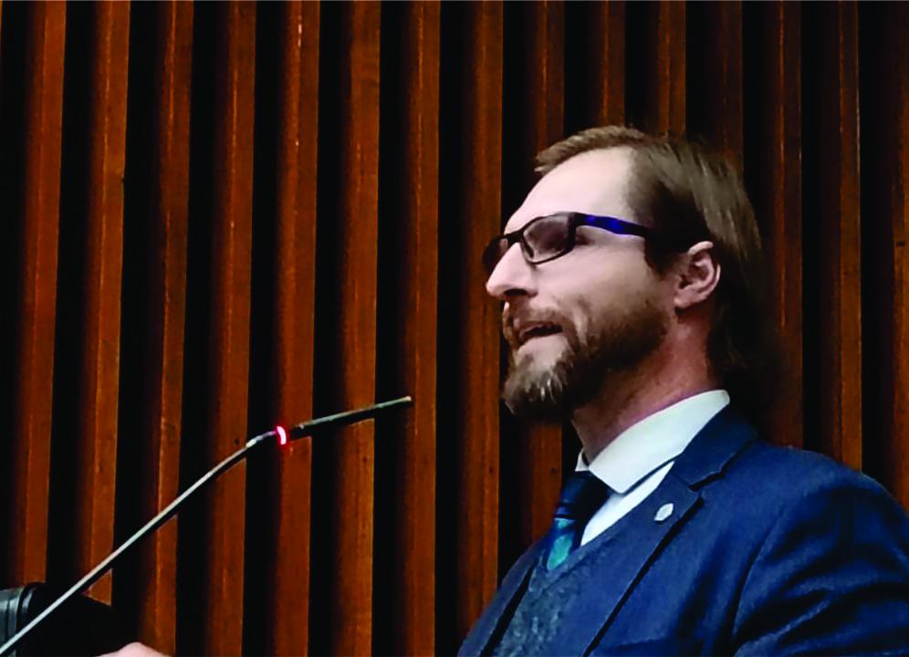 PROFISSIONAIS RECEBEM MENÇÃO HONROSA PELA ATUAÇÃO EM PROL A SAÚDE