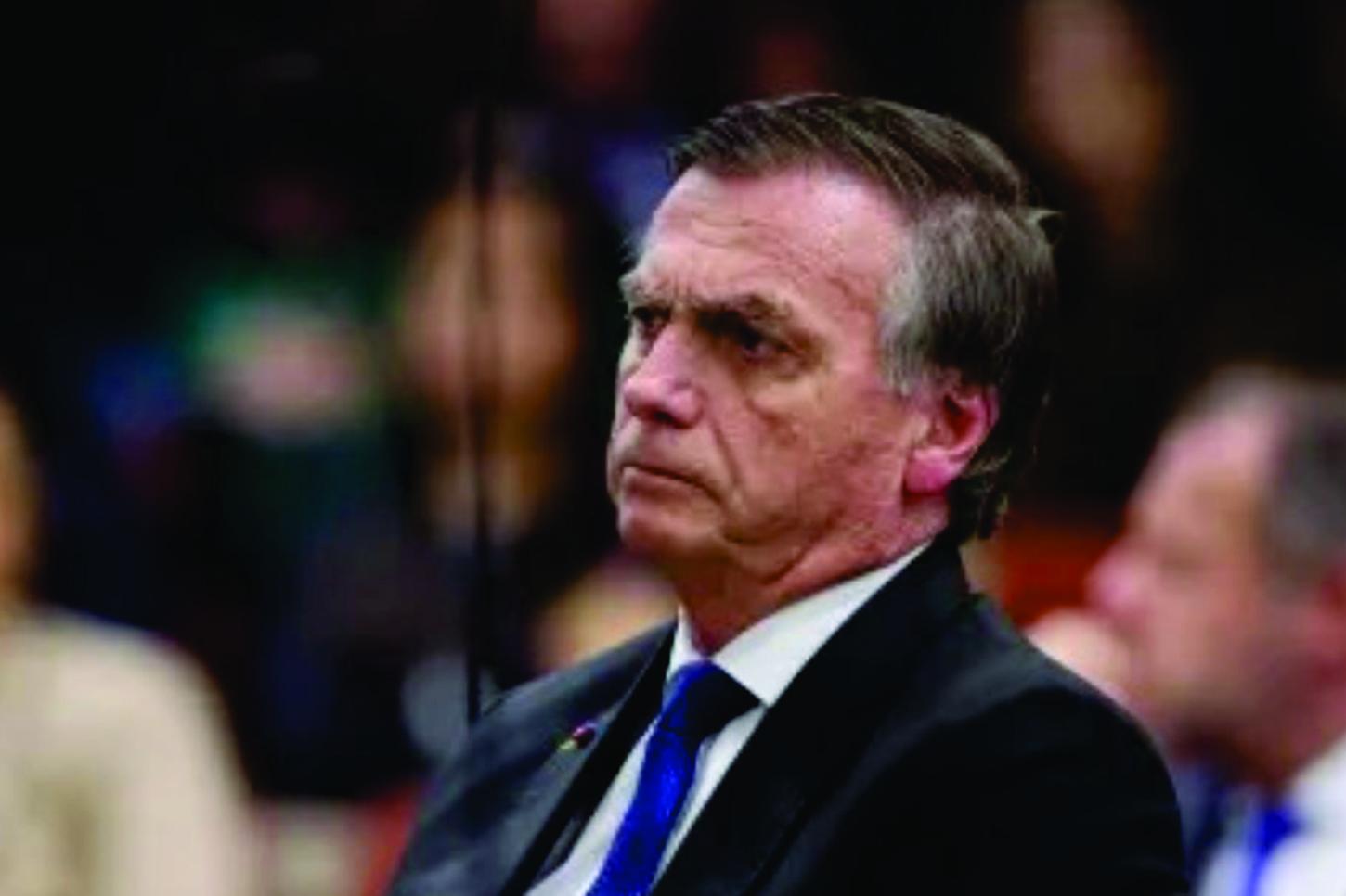 ALEXANDRE DE MORAES MANDA JAIR BOLSONARO CUMPRIR PENA NA PF EM SALA DE ESTADO-MAIOR